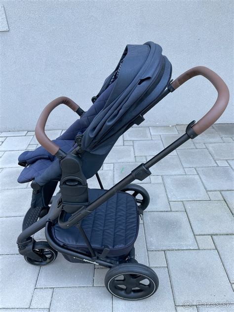 Detail predných koliesok kočíka Easywalker Harvey2