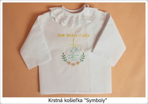 Symboly krstu: voda, svieca, košieľka