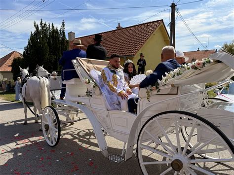 Rómska rodina s novorodencom