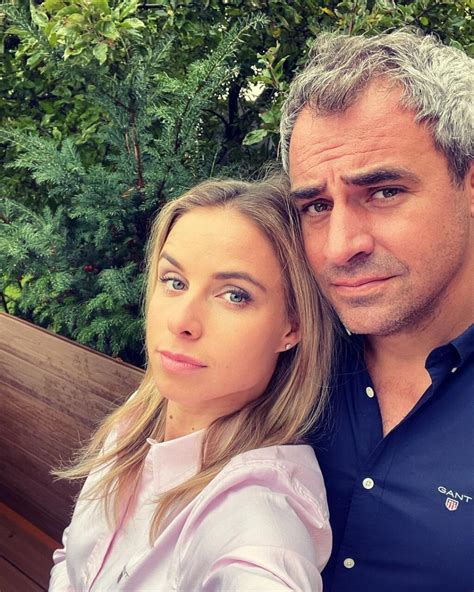Rodinné zábery Nely Pociskovej s Hektorom a Liankou