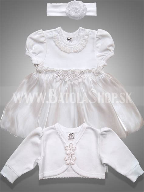 Slávnostné oblečenie pre dievčatko na krst