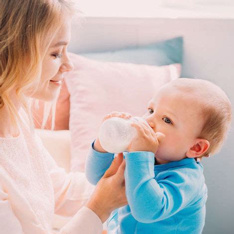 infografika o prechode liekov do materského mlieka