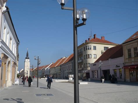 Archívna fotografia ulice v Trnave z obdobia pôsobenia Andreja Hlinku