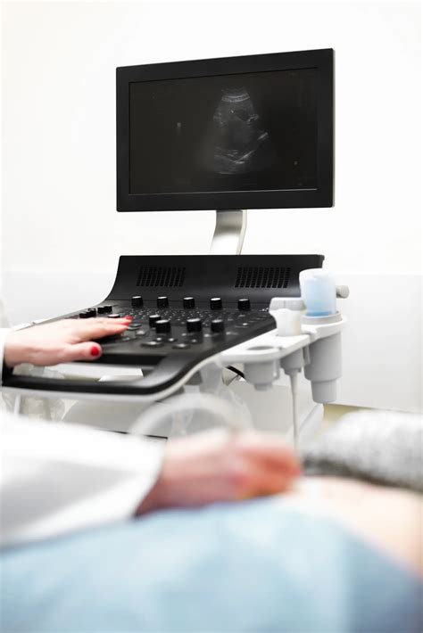Ultrazvukové vyšetrenie vaječníka s cystou