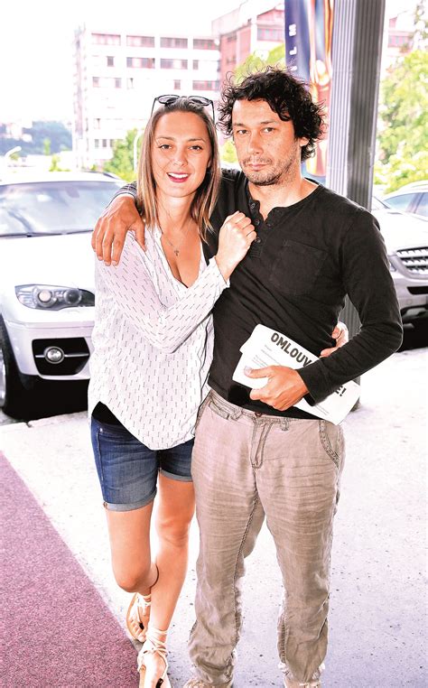 Bára Poláková a Pavel Liška s deťmi