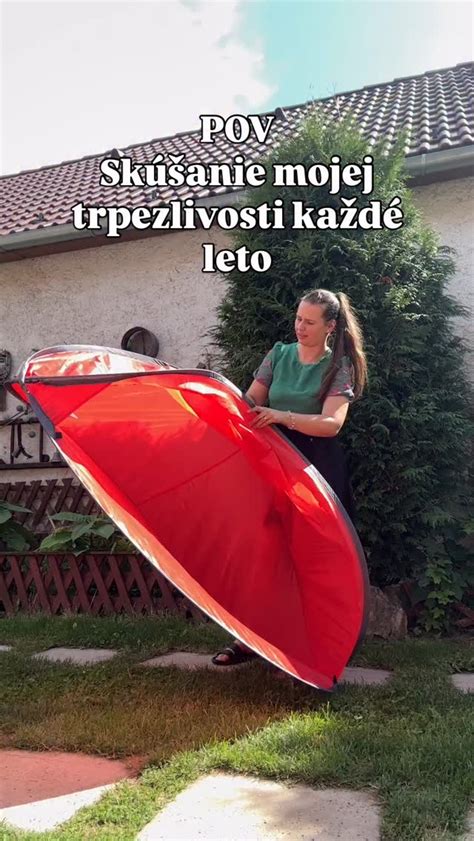 Porovnanie samorozkladacieho a tradičného plážového stanu