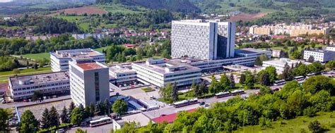 Pohľad na Fakultnú nemocnicu s poliklinikou F. D. Roosevelta Banská Bystrica