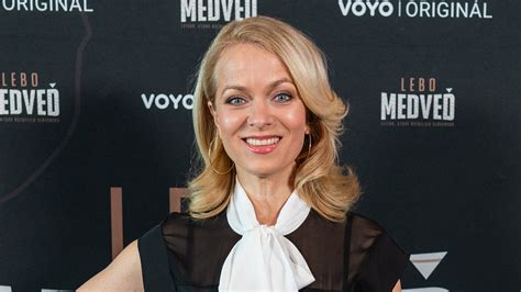 Portrét Mirky Almásy