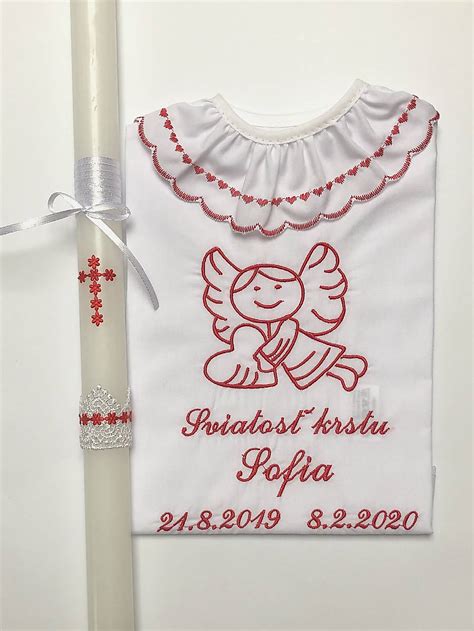 Krstná košieľka a krstná sviečka