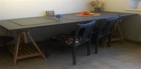 jedálenský stôl zo starých dverí