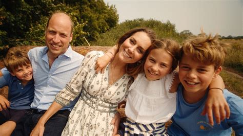 Princ George s rodičmi Williamom a Kate