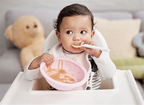 baby eating solids
