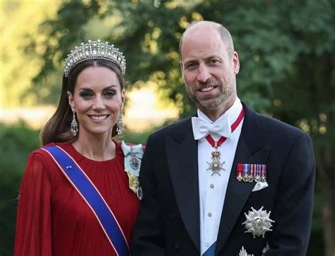 Svadobný portrét princeznej Catherine a princa Williama