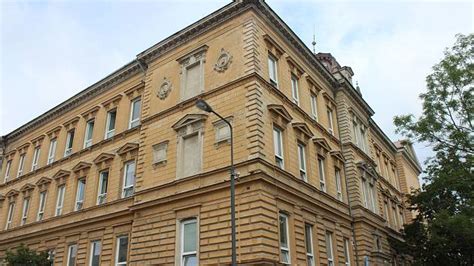 Historická budova pôrodnice v Bojniciach