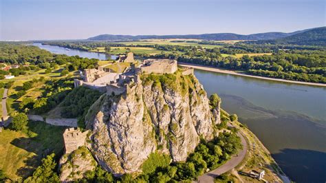 Devínsky hrad a Dunaj