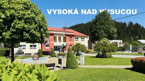 ilustračný obrázok šťastnej rodiny v bezpečnom prostredí