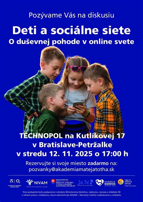 Rodina používajúca sociálne siete bezpečne