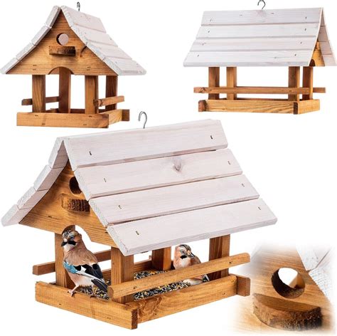 Drevené kŕmidlo pre teľatá