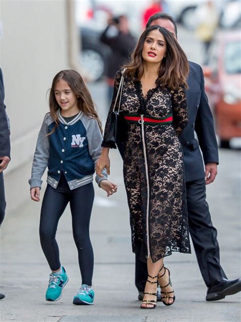 Salma Hayek s dcérou Valentinou na verejnosti