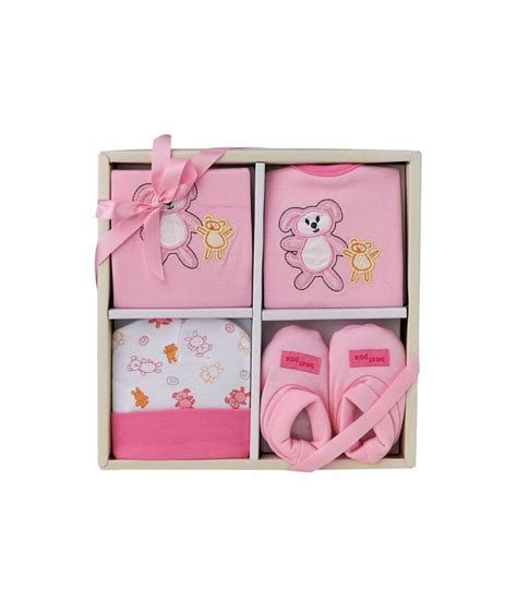 Darčeková súprava pre novorodenca s plienkami a kozmetikou