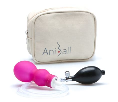 Žena používajúca pomôcku Aniball