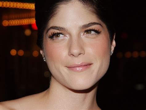 Selma Blair s opornou palicou