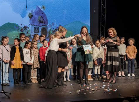 Fotografia z osláv 40. výročia školy