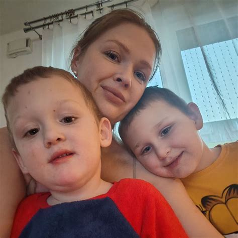 Rodič s dieťaťom v obchode