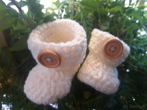 Ručne háčkované papučky pre bábätko