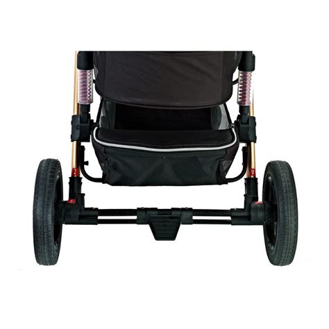 Quatro Monza stroller in terrain