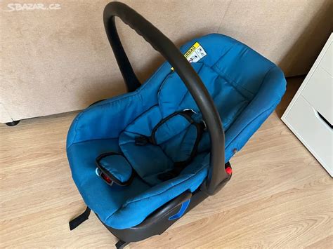 Vajíčko v aute s ISOFIX základňou