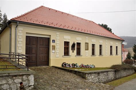 Rodný dom M. R. Štefánika v Košariskách
