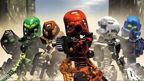 Dieliky Lego Bionicle na stole
