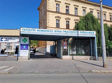 Pohľad na budovu pôrodnice Obilný trh v Brne