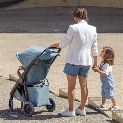 Greentom Shopping Bag uchytená na kočíku