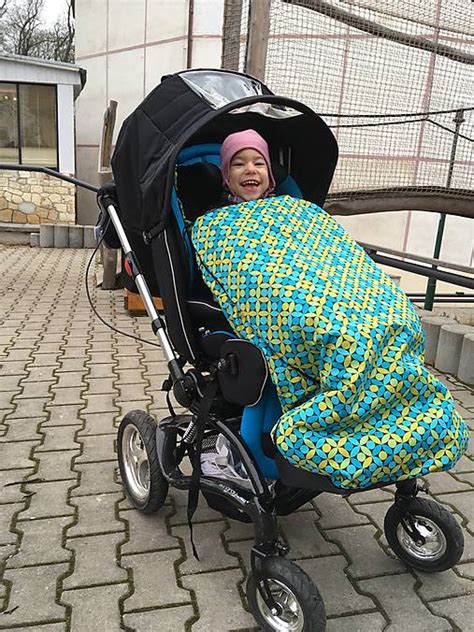 prehľad polohovateľných častí rehabilitačného kočíka
