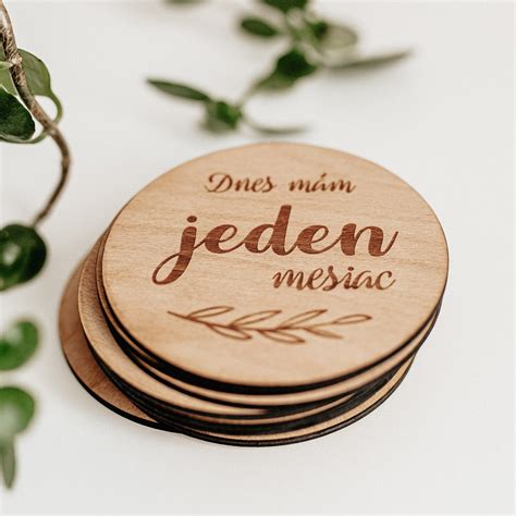 infografika vývojové míľniky bábätka