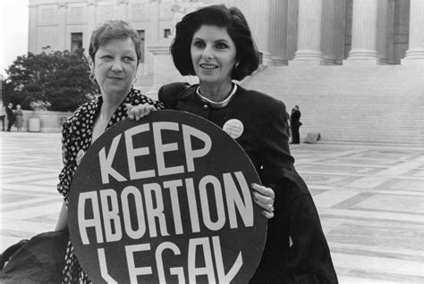 Foto: Jane Roe (Norma McCorvey) a sudca Harry Blackmun