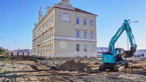 Pamätník Václava Klementa a Václava Laurina