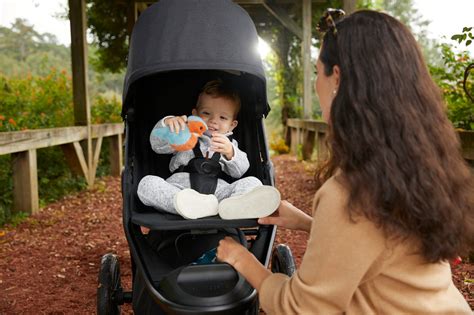 Mothers sharing experiences with Baby Jogger strollers