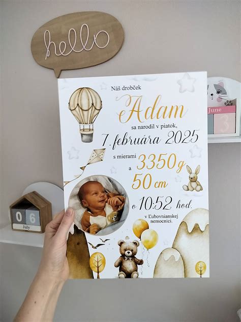 Príklad pamätnej tabuľky s údajmi o narodení