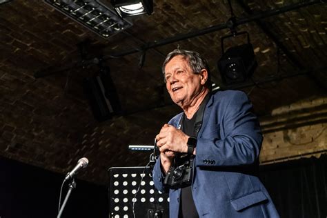 Vlado Černý ako riaditeľ Divadla Astorka Korzo '90