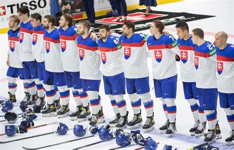 Hokejový tím Československa po víťazstve