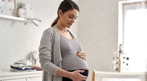 Diagram znázorňujúci dva prekrývajúce sa cykly ženy: biologický a lunárny