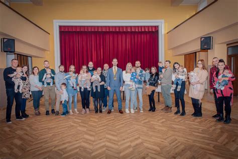 Slávnostné uvítanie novorodencov v historickej sále