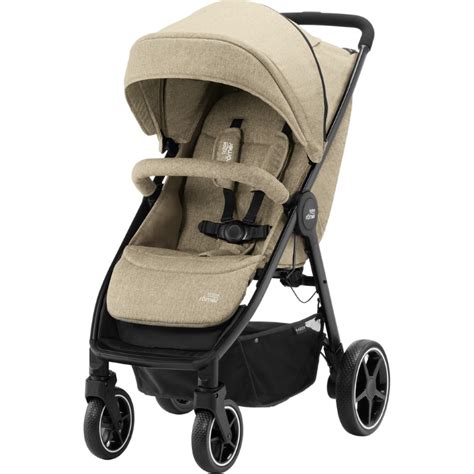Comparison of Britax B-Motion 4 Plus and Britax B-Agile M wheel attachments
