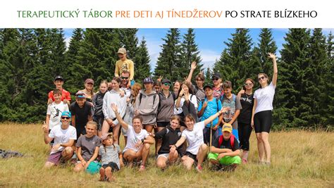 Fotografia skupinky ľudí narodených 29. februára na oslave
