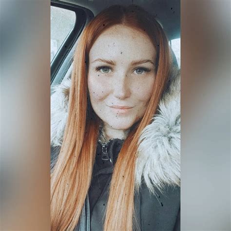 Diagram znázorňujúci štruktúru vlasového vlákna a jeho regeneráciu