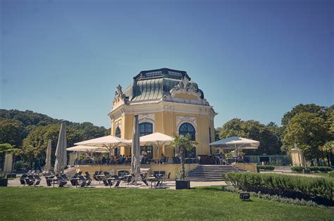 ZOO Schönbrunn - Historický pohľad a pavilóny