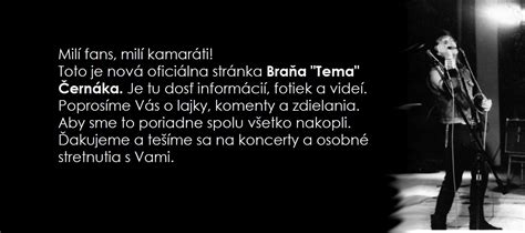 Braňo Temo Černák na pódiu počas koncertu